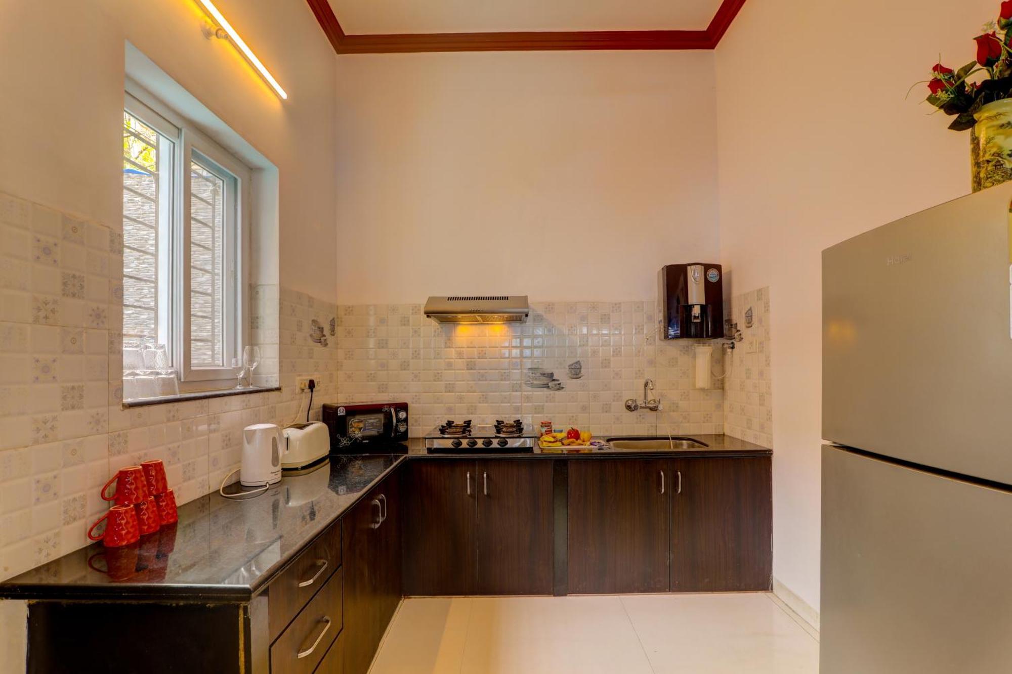 Jaqk Holidays - 9Bhk Villa For Big Groups, Private Pool-Wifi-Cartaker-Parking, North Goa Baga Exterior photo